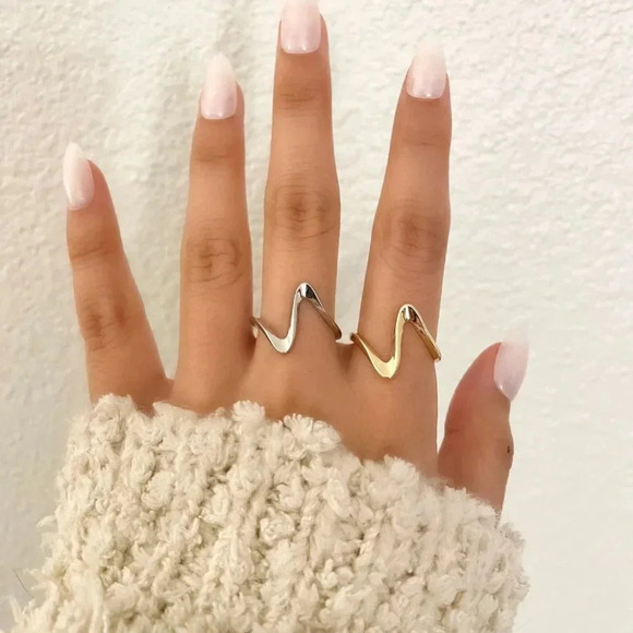 925 Sterling Silver Dainty Minimalist Wave Ring Stackable Thin Wave Ring - Picture 2 of 6